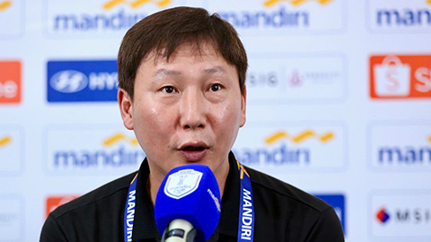  HLV Kim Sang Sik: 'U23 Việt Nam chưa thể nghĩ đến chung kết'