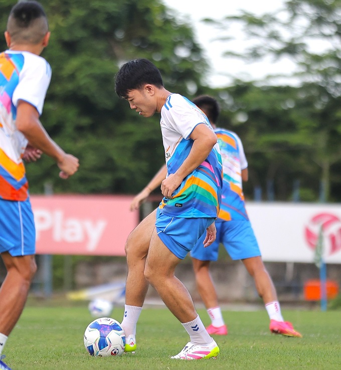 Tiền vệ Xuân Trường đã đến với Bình Phước. Ảnh: BP FC