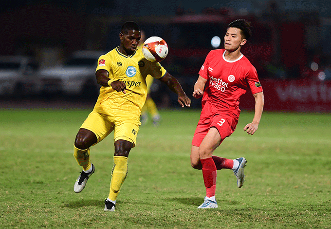 Rimario từng là nỗi ám ảnh với hàng thủ nhiều đội V.League