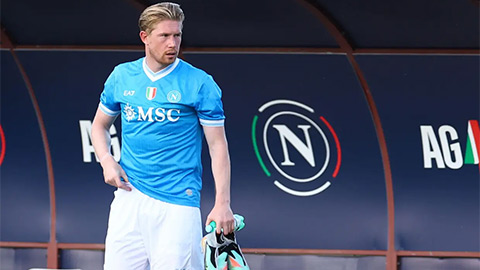  De Bruyne ra mắt khi Napoli thua đội hạng 3 Italia