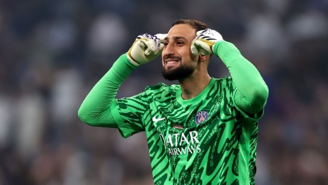  Gianluigi Donnarumma coi tiền to hơn PSG