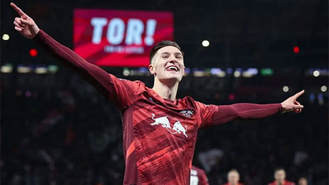  Newcastle nhắm mua Sesko thay Isak