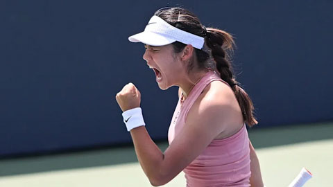  Emma Raducanu vào bán kết Washington Open sau màn ngược dòng ngoạn mục trước Maria Sakkari