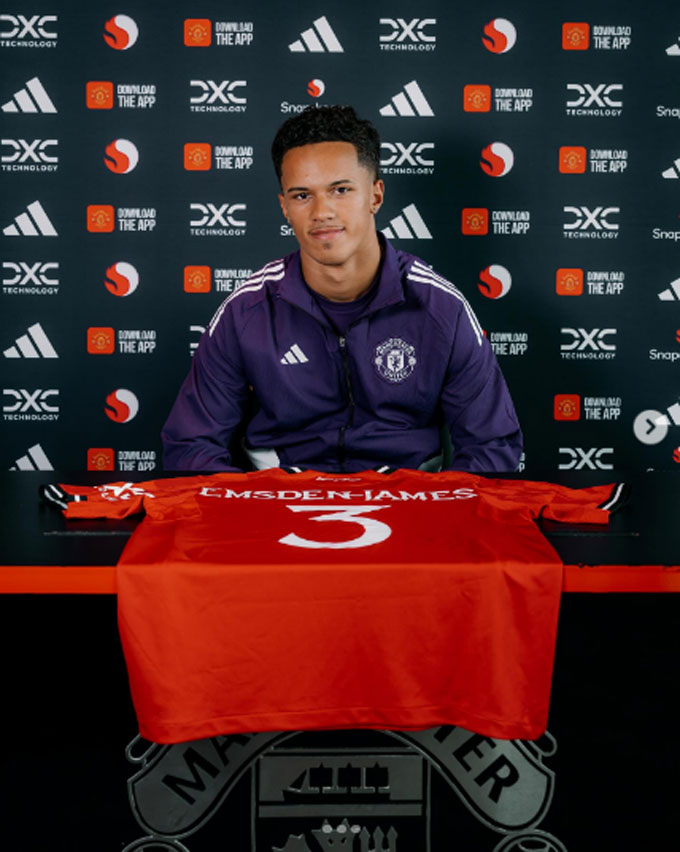 Emsden-James đá ở vị trí trung vệ và có khả năng được chọn vào đội U18 của MU