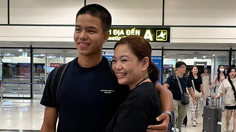  Chung Nguyen Do về Việt Nam sau 3 chặng bay: ‘Hy vọng sớm lên ĐT Việt Nam’