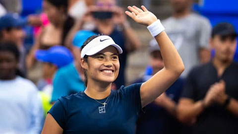  Mỹ nhân Emma Raducanu thi đấu ấn tượng, tiến sâu ở Canadian Open