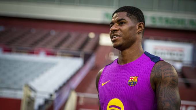 Cựu chủ tịch Gaspart thích Rashford hơn Nico Williams