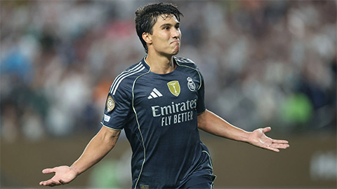  Real Madrid chốt sổ chuyển nhượng, tập trung 'trói chân' trụ cột