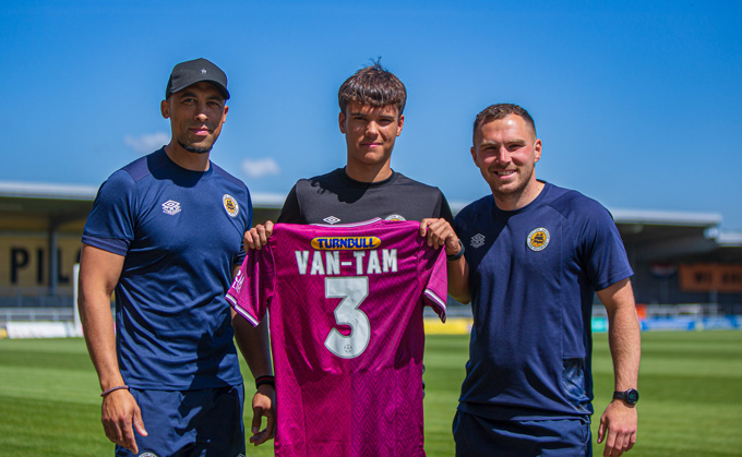 Alex Van-Tam hứa hẹn là cái tên chất lượng cho bóng đá Việt Nam