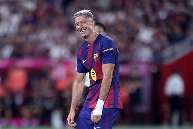 Lewandowski ghi tới 42 bàn/52 trận cho Barca mùa trước