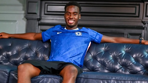  Chelsea trao số áo huyền thoại cho tân binh Gittens