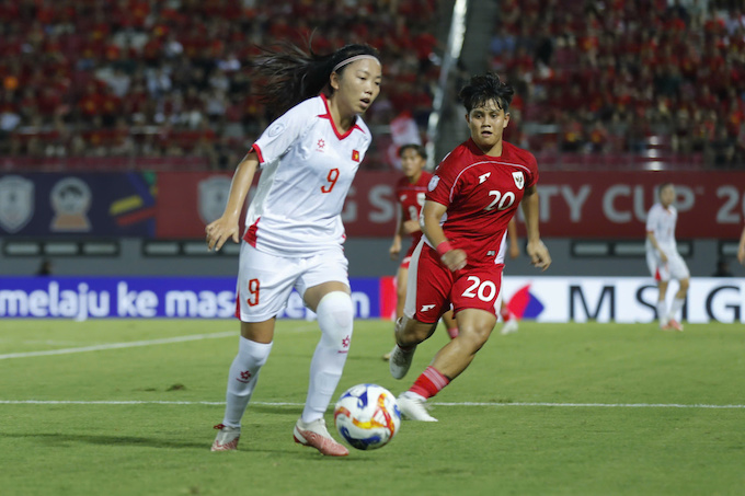 Huỳnh Như vẫn chưa tìm được cảm giác ghi bàn. Ảnh: Minh Tuấn