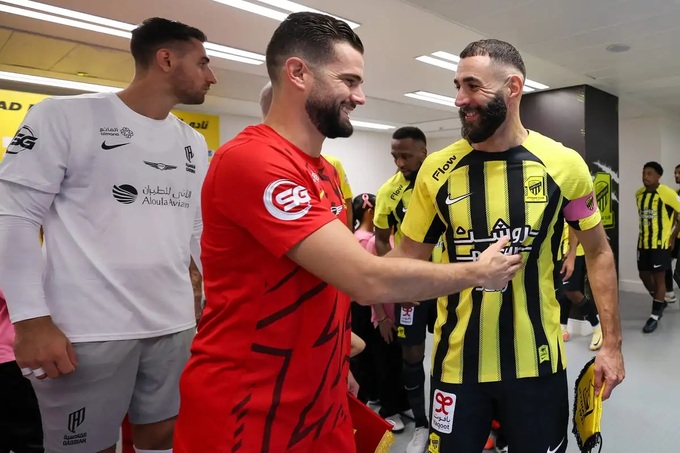 Nacho và Benzema gặp lại nhau ở giải VĐQG Saudi Arabia.