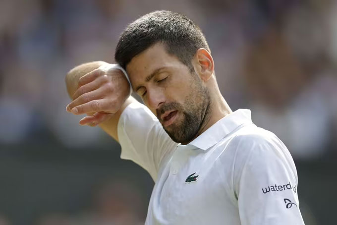 Novak Djokovic nhận án phạt mới từ thành phố Marbella