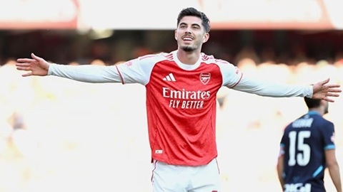  Người hùng cơ bắp khiến Gyokeres lo lắng