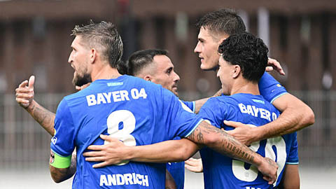  Ten Hag giúp Leverkusen đại thắng ở cúp Quốc gia Đức