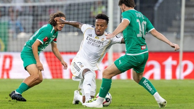 Militao góp 1 bàn thắng trong trận giao hữu với Tirol (4-0) hôm 12/8