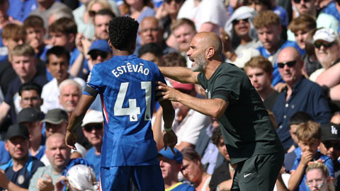  Tân binh Estevao khiến Maresca 'đứng ngồi không yên'