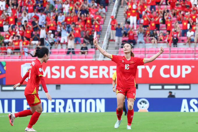 Niềm vui của Hải Yến khi có bàn mở tỷ số cho tuyển nữ Việt Nam. Ảnh: Đức Cường