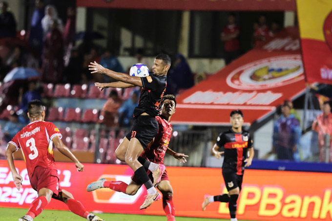 Dù là tân binh nhưng Ninh Bình đã cho thấy được vị thế của mình. Ảnh: Đức Cường