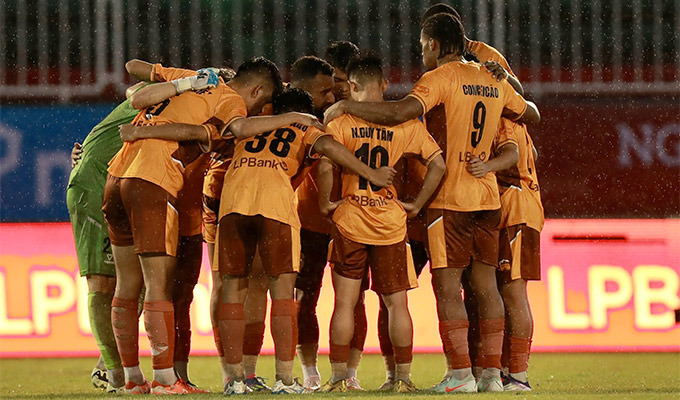 HAGL đứng trước mùa giải dông bão - Ảnh: Minh Trần