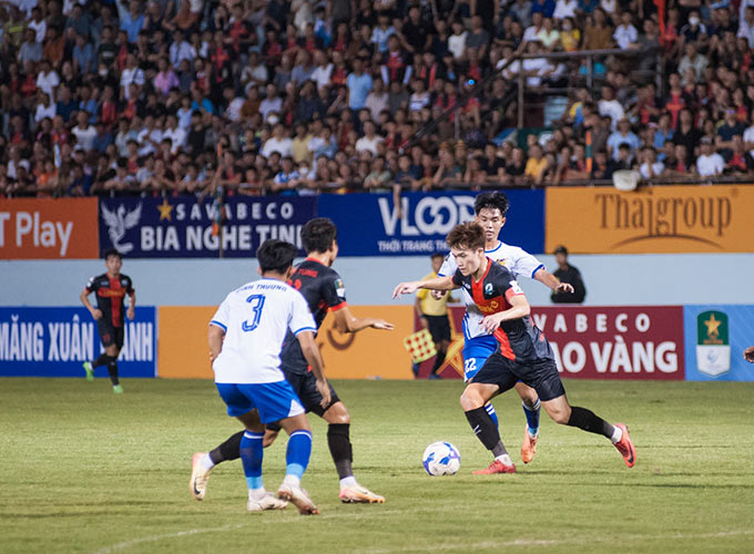 Ninh Bình sẽ miễn phí vé vào cửa cho NHM trong trận sân nhà đầu tiên ở V.League 2025/26 - Ảnh: Phan Tùng