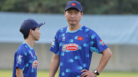  Vì sao HLV Kim Sang Sik tạm nghỉ ở ĐT Việt Nam?