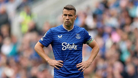  Ai là cầu thủ phục vụ lâu nhất tại các CLB Premier League hiện nay?