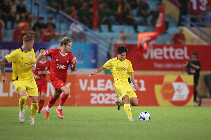 CA TP.HCM gần như không có cơ hội nào suốt trận đấu. Ảnh: Đức Cường