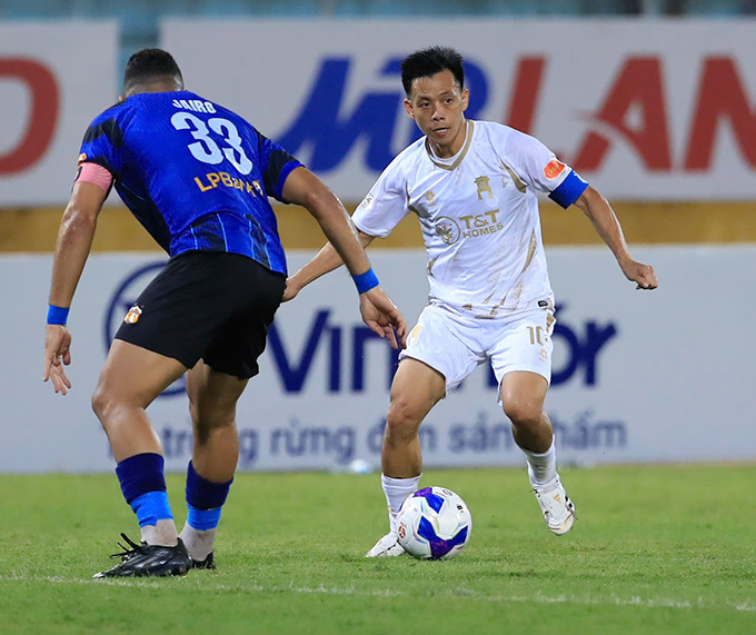 CLB Hà Nội vô duyên trước cầu môn HAGL - Ảnh: Minh Tuấn