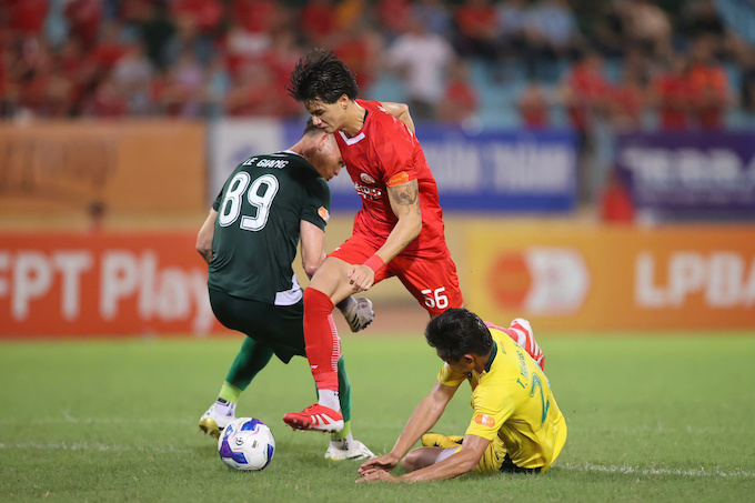 CA TP.HCM thua 0-3 trong chuyến làm khách trên sân Thể Công Viettel. Ảnh: Đức Cường