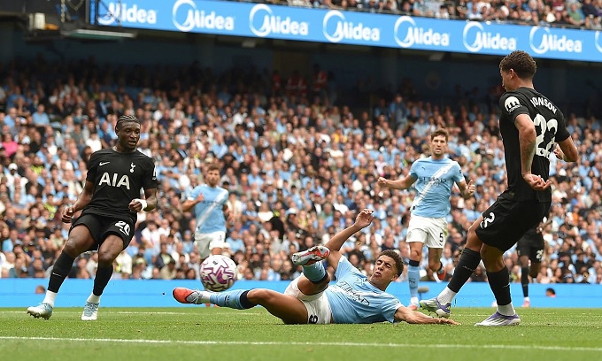 Hàng thủ City còn rất nhiều lỗ hổng