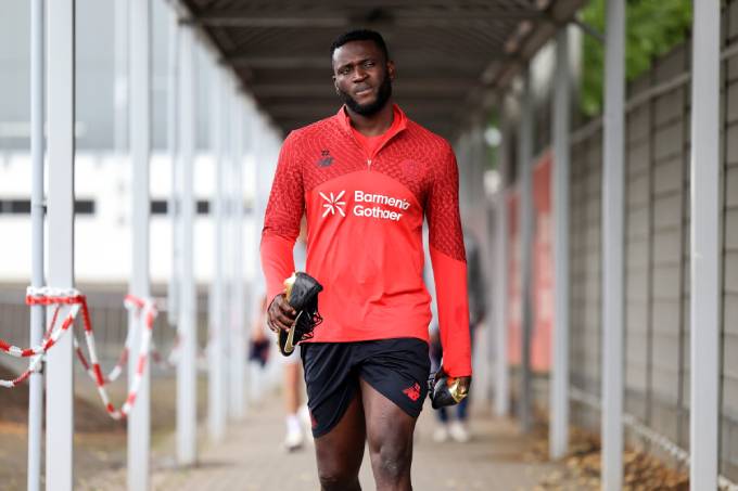 Boniface không vượt qua được cuộc kiểm tra sức khỏe ở Milan