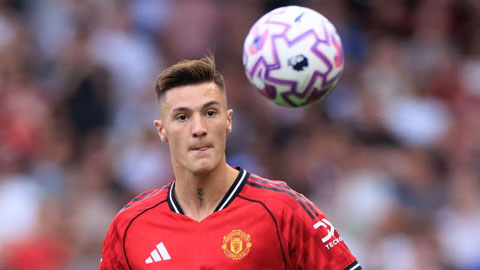  Vì sao Benjamin Sesko 'cần thời gian' tại MU?