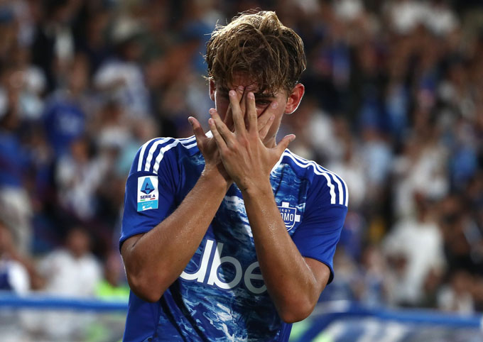 Nico Paz đang được Tottenham săn đón