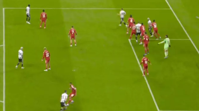 Liverpool đã để Newcastle gỡ hòa dù dẫn 2 bàn