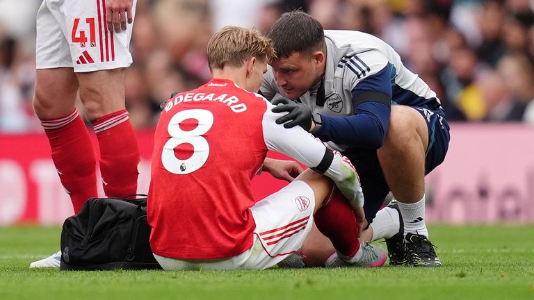 Odegaard vẫn được gọi lên ĐTQG dù chưa bình phục chấn thương