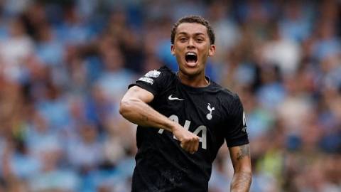  ‘Giác quan thứ sáu’ của Brennan Johnson là độc nhất!