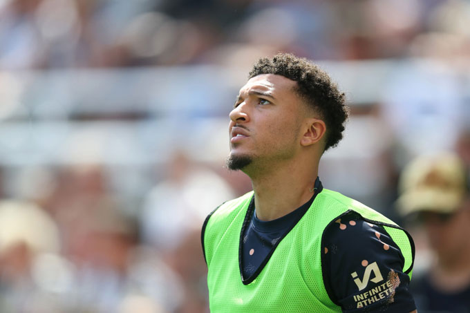 Sancho kiên quyết không chịu giảm lương ở MU