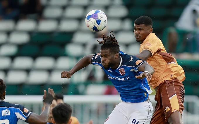 HAGL đã thua trắng 0-3 trước Becamex TP.HCM ở trận mở màn mùa giải. Ảnh: Minh Trần