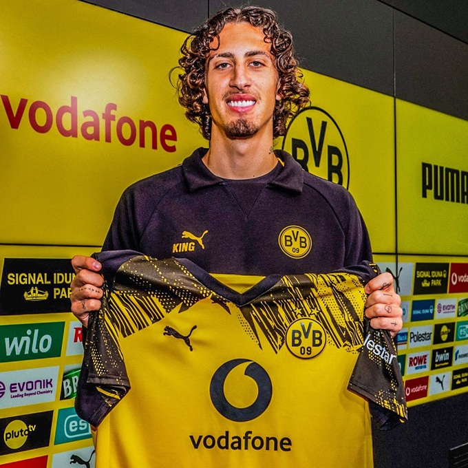 Tiền đạo Fabio Silva gia nhập Dortmund từ Wolves với giá 22,5 triệu euro