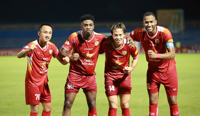 Niềm vui của các cầu thủ Hà Tĩnh khi có bàn thắng trước Thanh Hoá. Ảnh: CTV