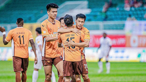  Tại sao HLV Kim Sang Sik gọi 2 cầu thủ của HAGL lên tuyển? 