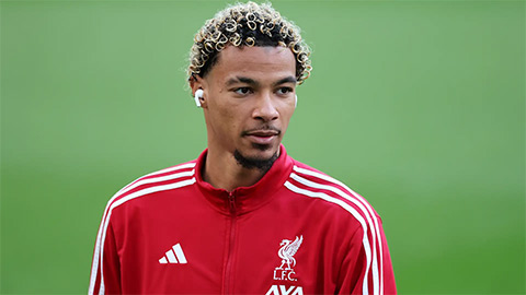  Ekitike được triệu tập vào tuyển Pháp thay sao Man City