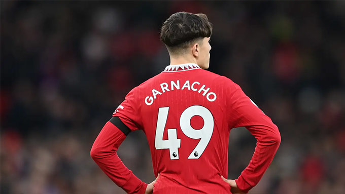 Garnacho thi đấu bùng nổ khi khoác áo số 49 trong hai mùa đầu ở MU
