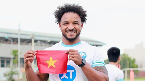  Xuân Son: ‘Phải học cách thích nghi với cuộc sống ở Việt Nam’