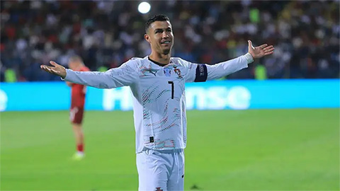  Cristiano Ronaldo sẽ chinh phục cột mốc 1000 bàn thắng?