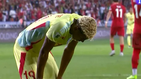  Lamine Yamal có pha bỏ lỡ không tưởng