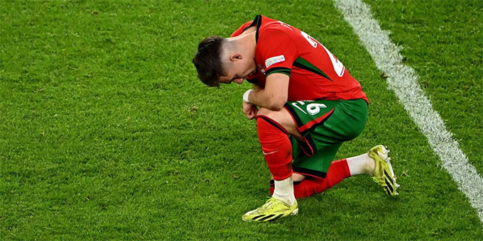 Conceicao rời ĐT Bồ Đào Nha vì chấn thương cơ