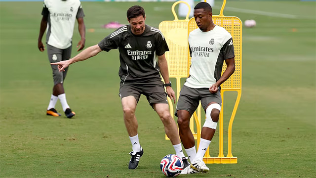 HLV Alonso đang không trọng dụng Alaba ở Real